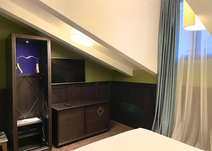 Solun Τεργέστη