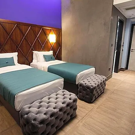 Solun Szálloda 4*